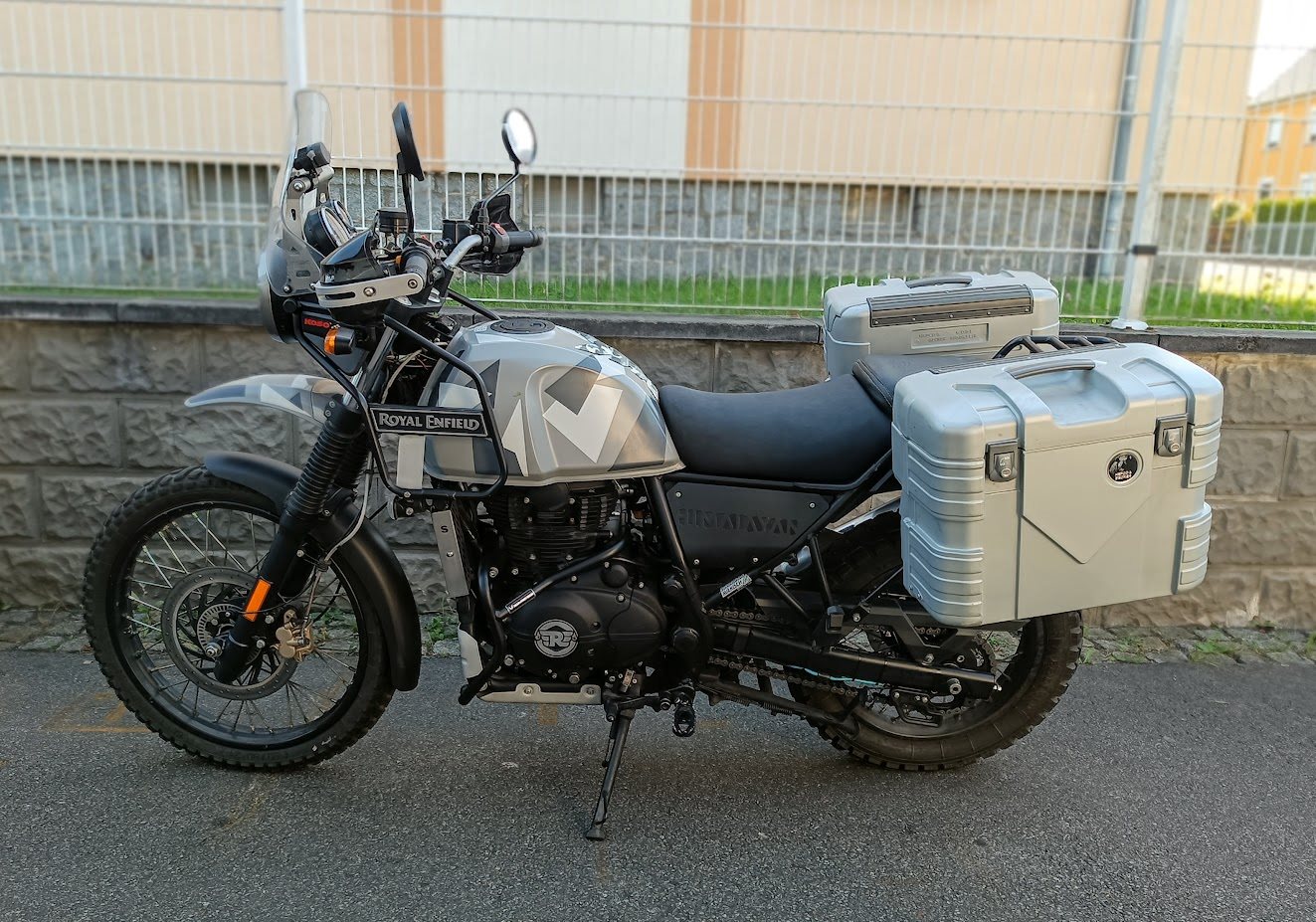 Royal Enfield Himalayan 410