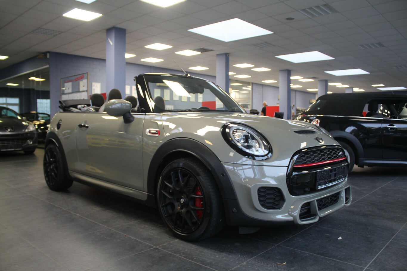 MINI John Cooper Works Cabrio