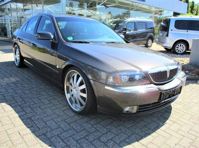 Lincoln LS