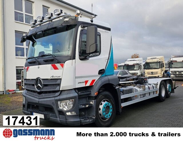 Mercedes-Benz Antos 2536 L 6x2, Hiab XR 21S61 bis 7 m