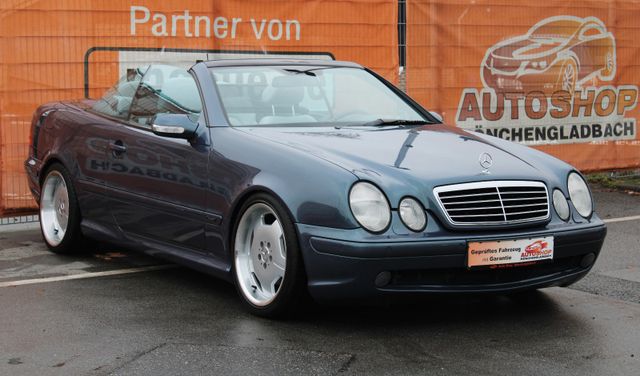 Mercedes-Benz CLK 320