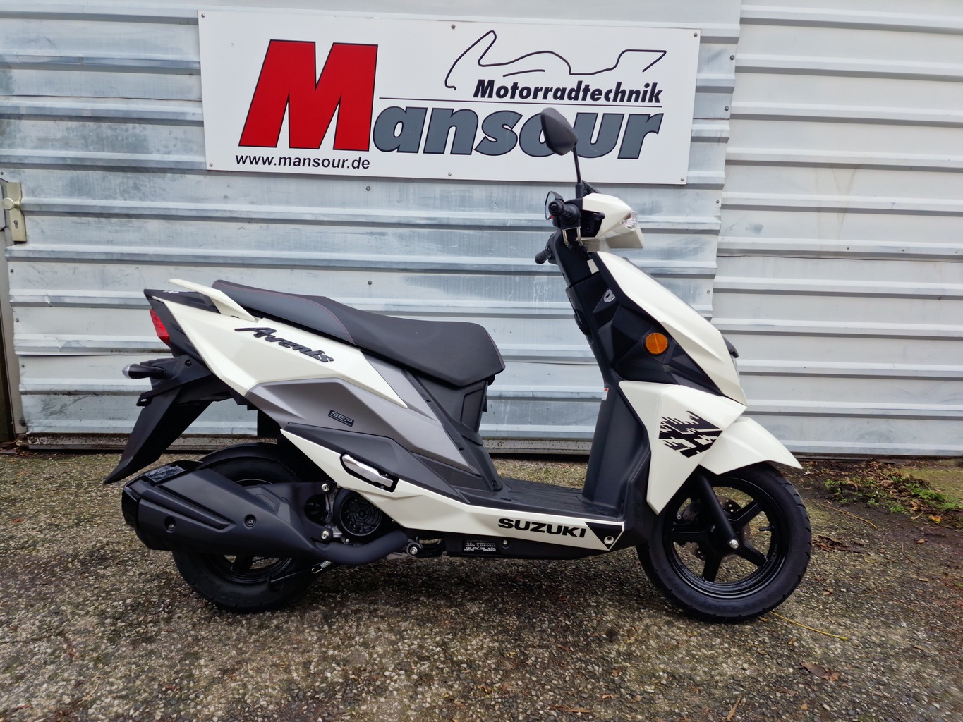 Suzuki UN 125 NEM4U Avenis | TAGESZULASSUNG | SOFORT |