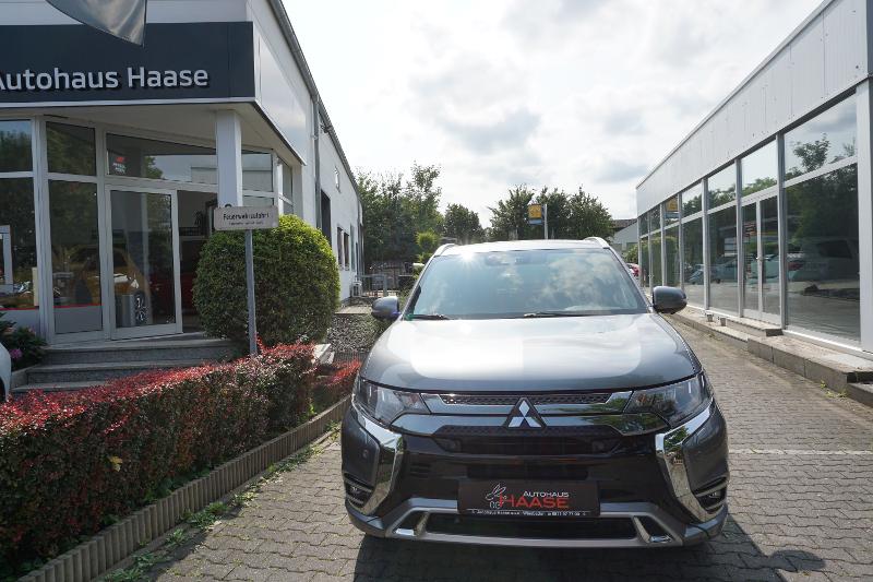 Mitsubishi Plug-in Hybrid Outlander