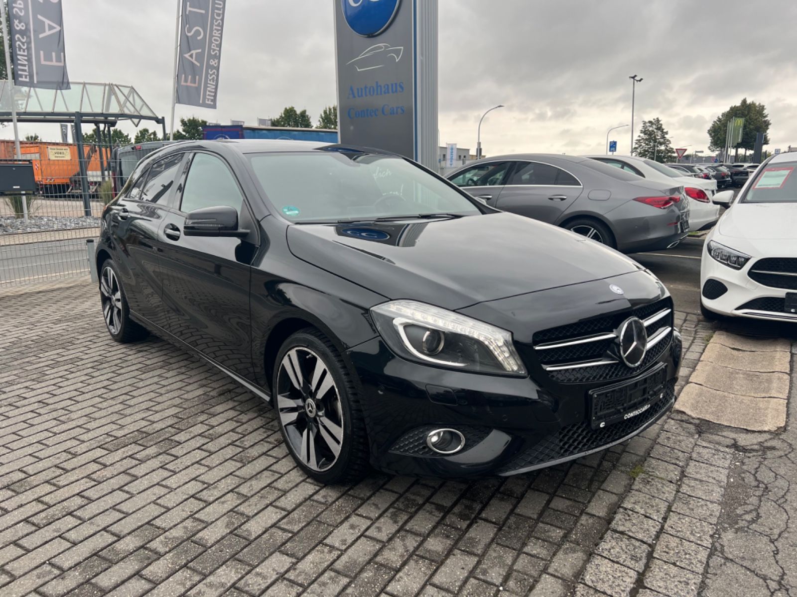 Mercedes-Benz A 200