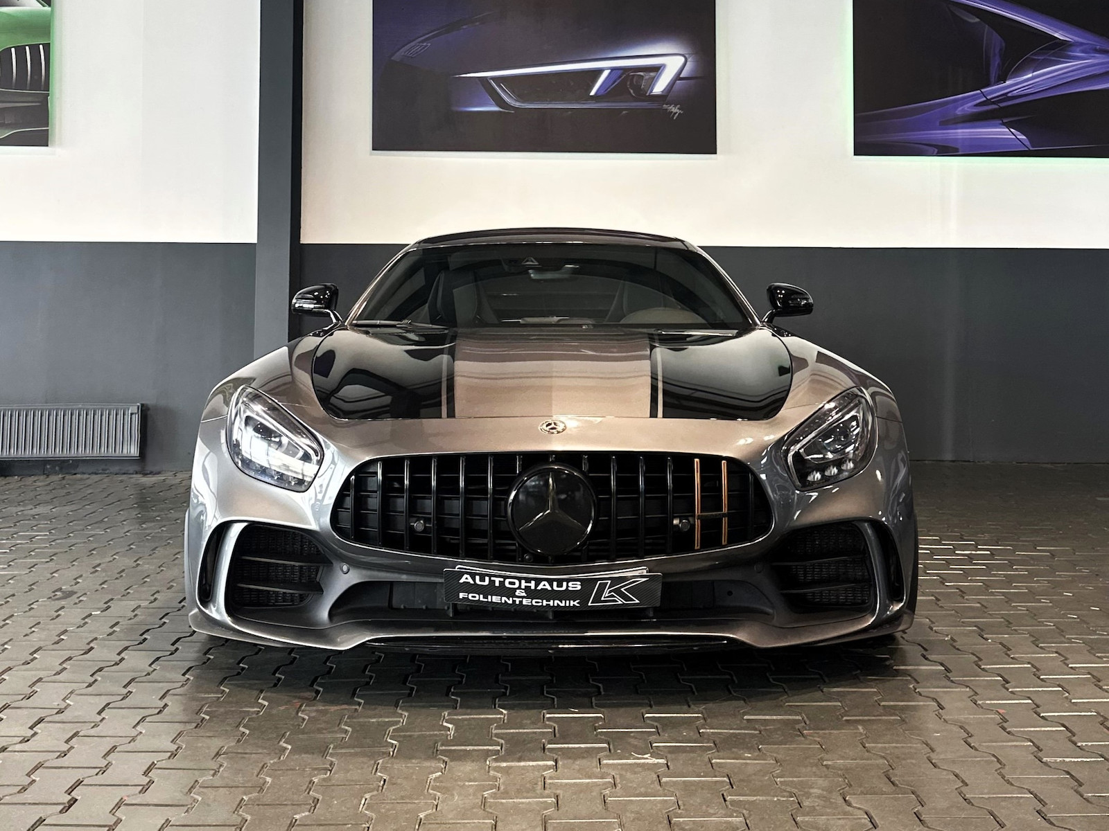 Mercedes-Benz AMG GT R