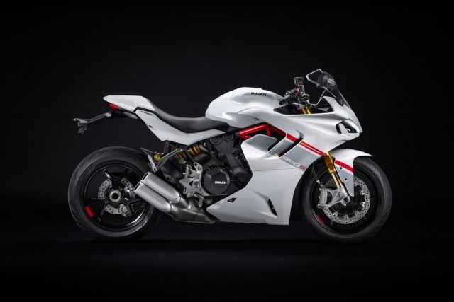 Ducati Supersport S 2024 DUCATIPIRNA