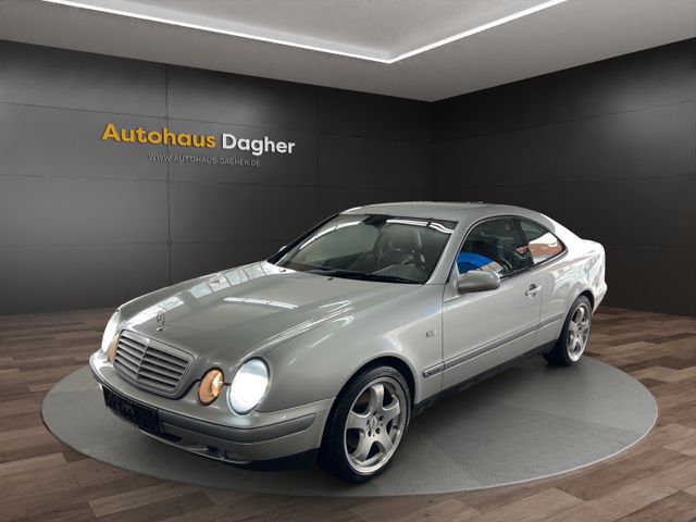 Mercedes-Benz CLK 320