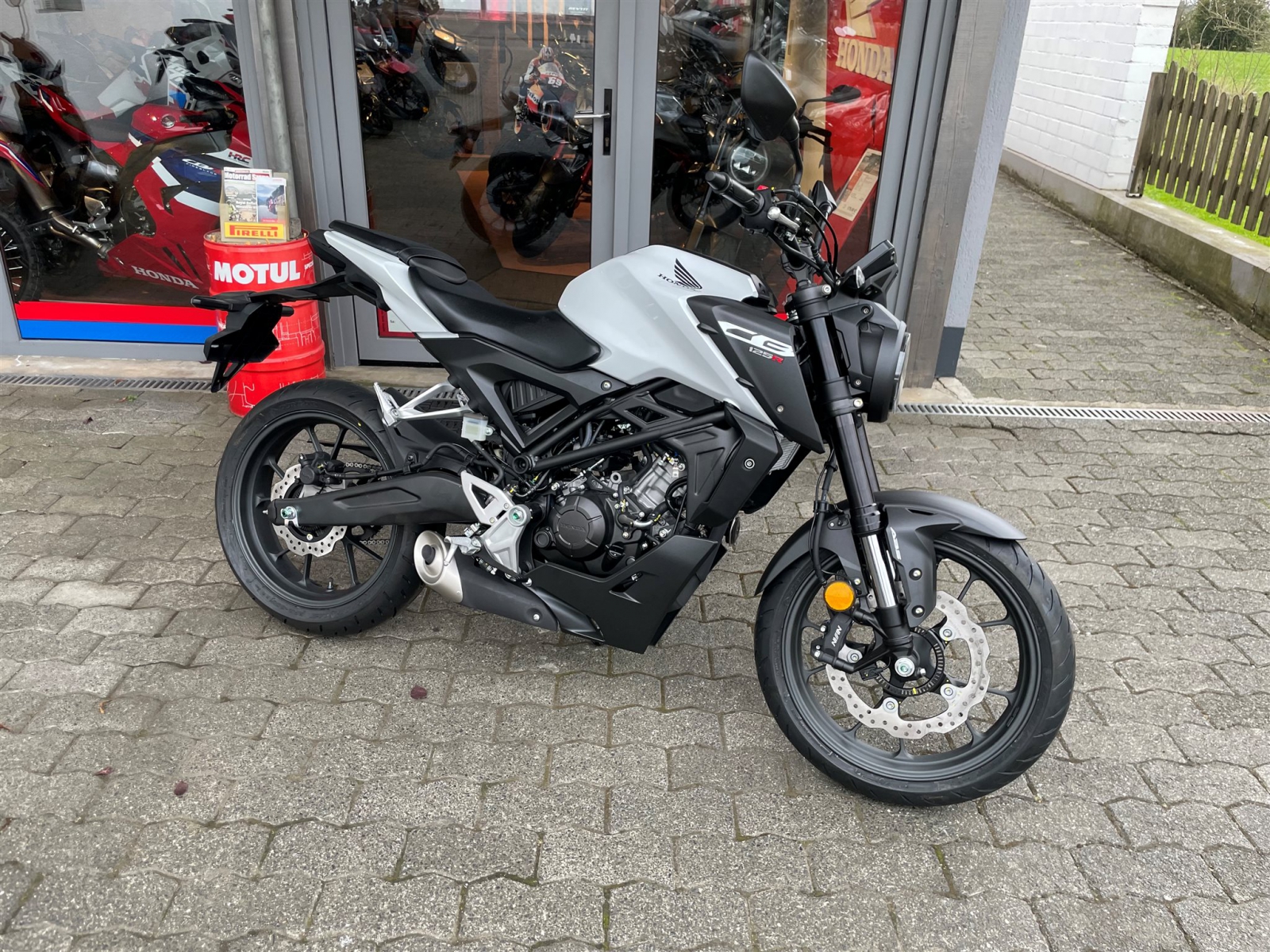 Honda CB 125, CB125 R / Neufahrzeug / NEUES MODELL