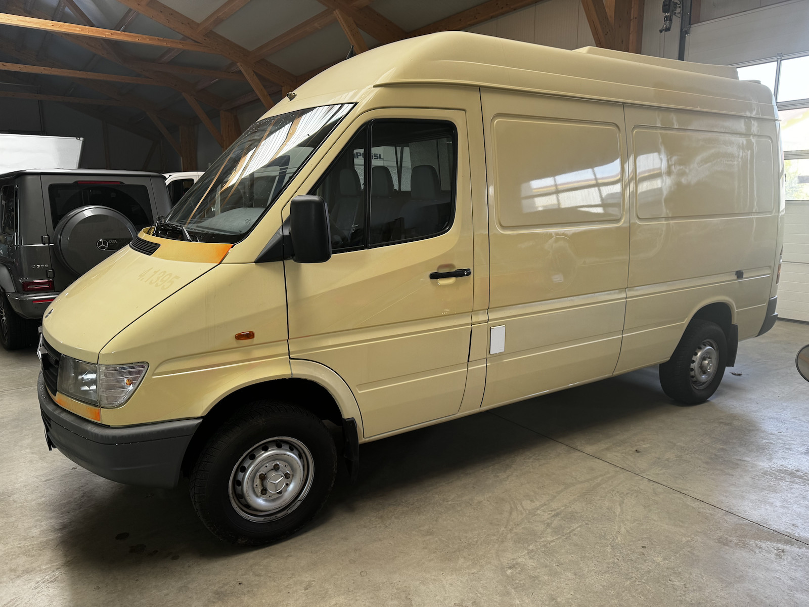 Mercedes-Benz Sprinter