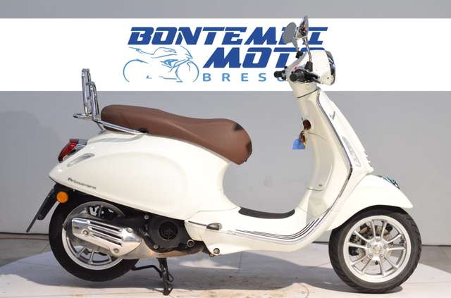 Vespa Primavera 125 2023 - PATENTE A1/B