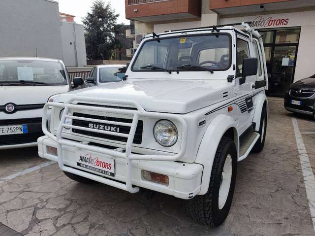 Suzuki Samurai