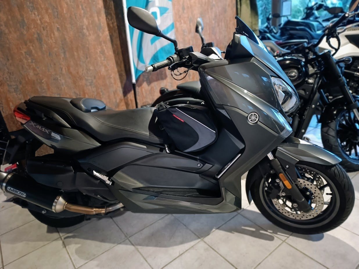 Yamaha XMAX 400