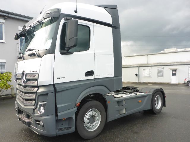 Mercedes-Benz Actros 1845 LS Retarder StreamSpace