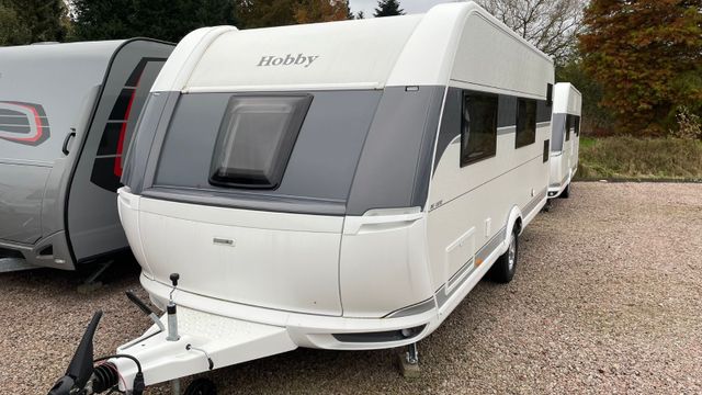 Hobby 560 KMFE de Luxe 2025 - Autark usw.