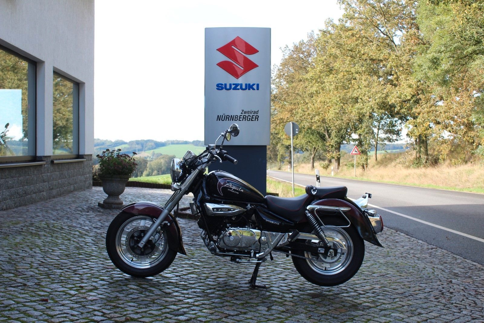 Hyosung GV 125, Aquila -sehr guter Zustand -Inspektion neu