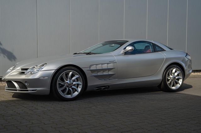 Mercedes-Benz SLR McLaren