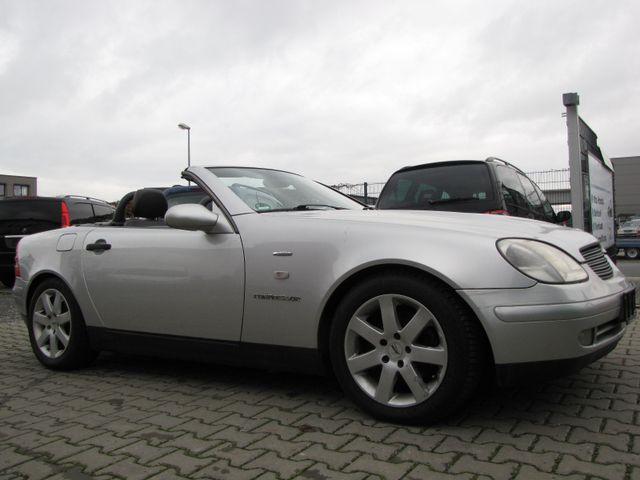 Mercedes-Benz SLK 230