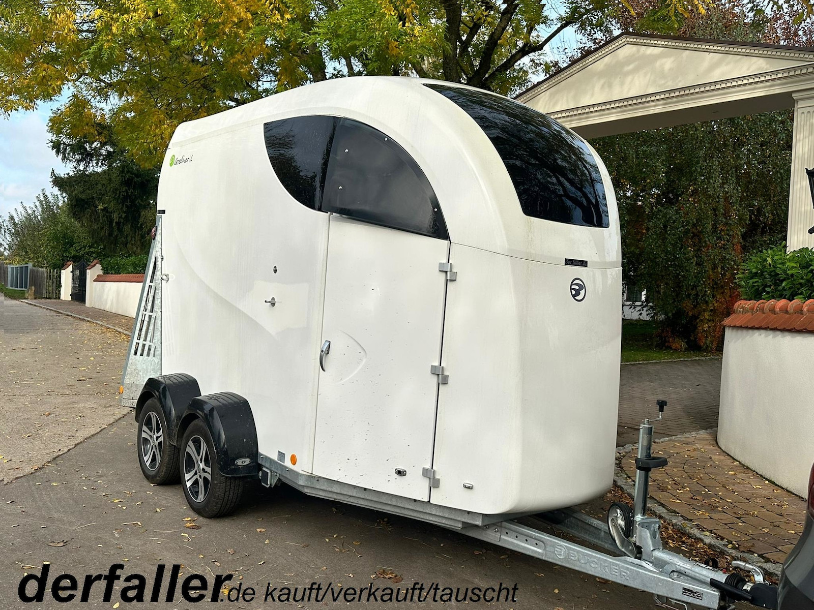 Bücker Trailer Careliner L 2-Pferdeanhänger