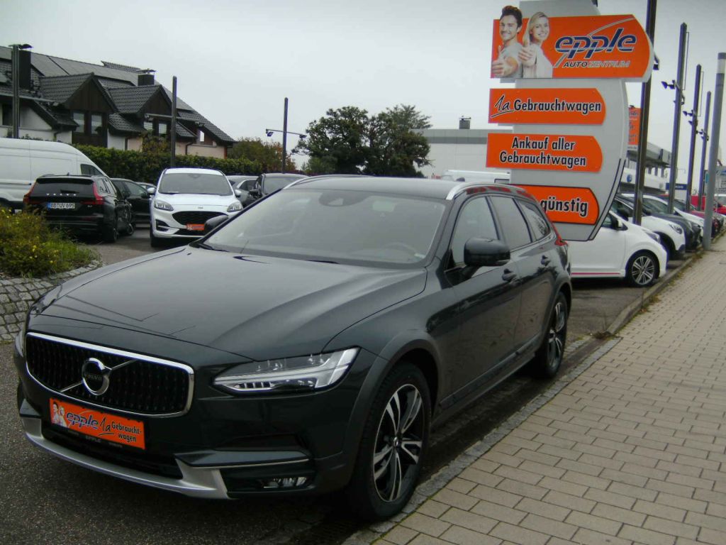 Volvo V90 Cross Country