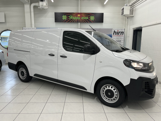 Opel Vivaro Cargo 2.0 D s/s L