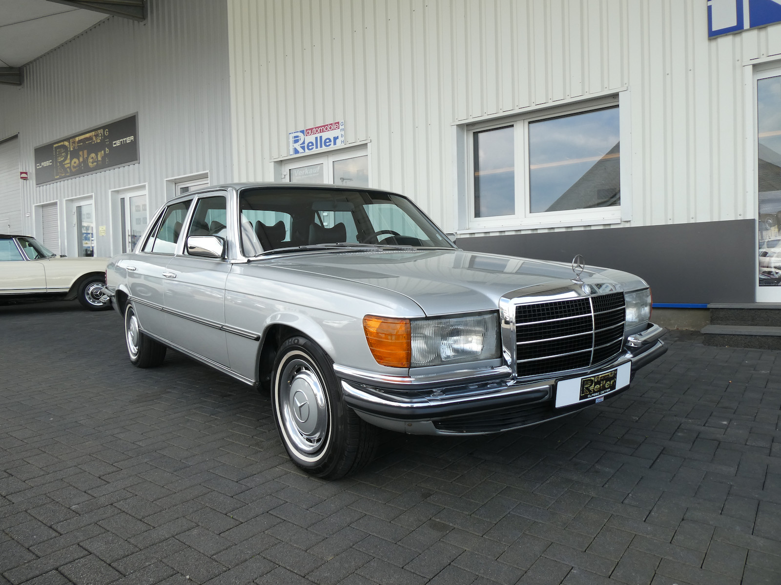 Mercedes-Benz 450