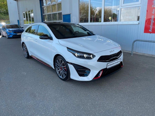 Kia ProCeed