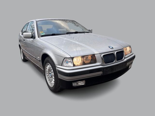 BMW 318