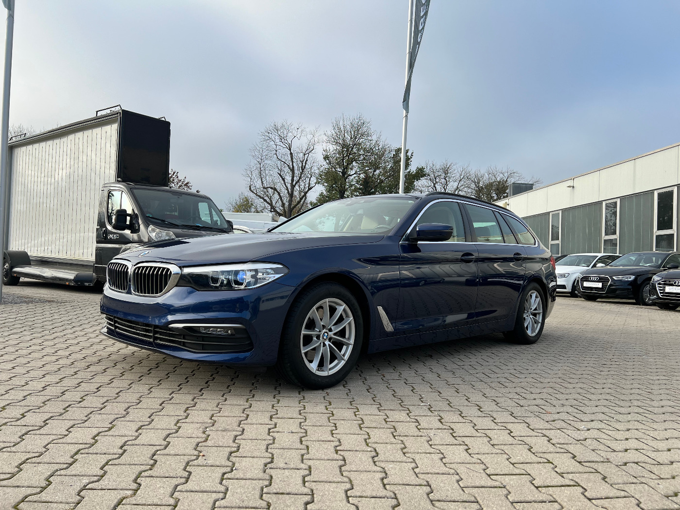 BMW 520