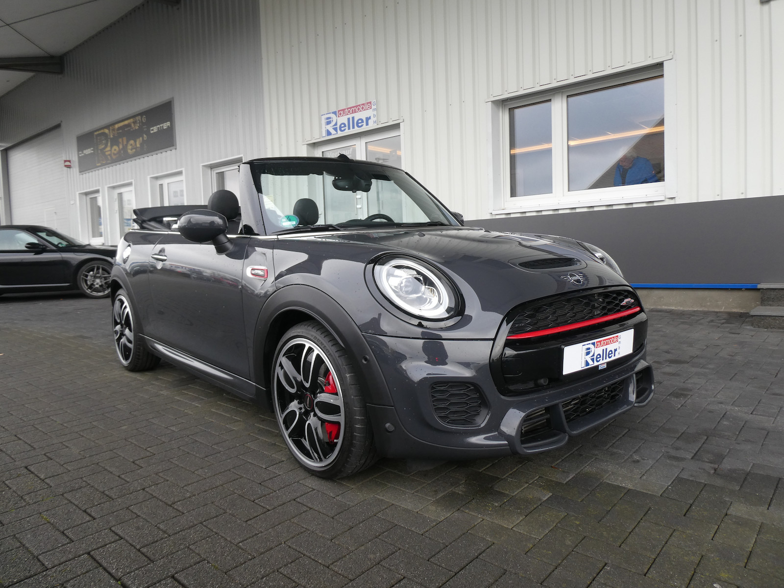 MINI John Cooper Works Cabrio