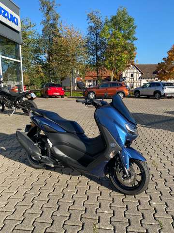 Yamaha NMAX N-Max 125 mit nur 554km