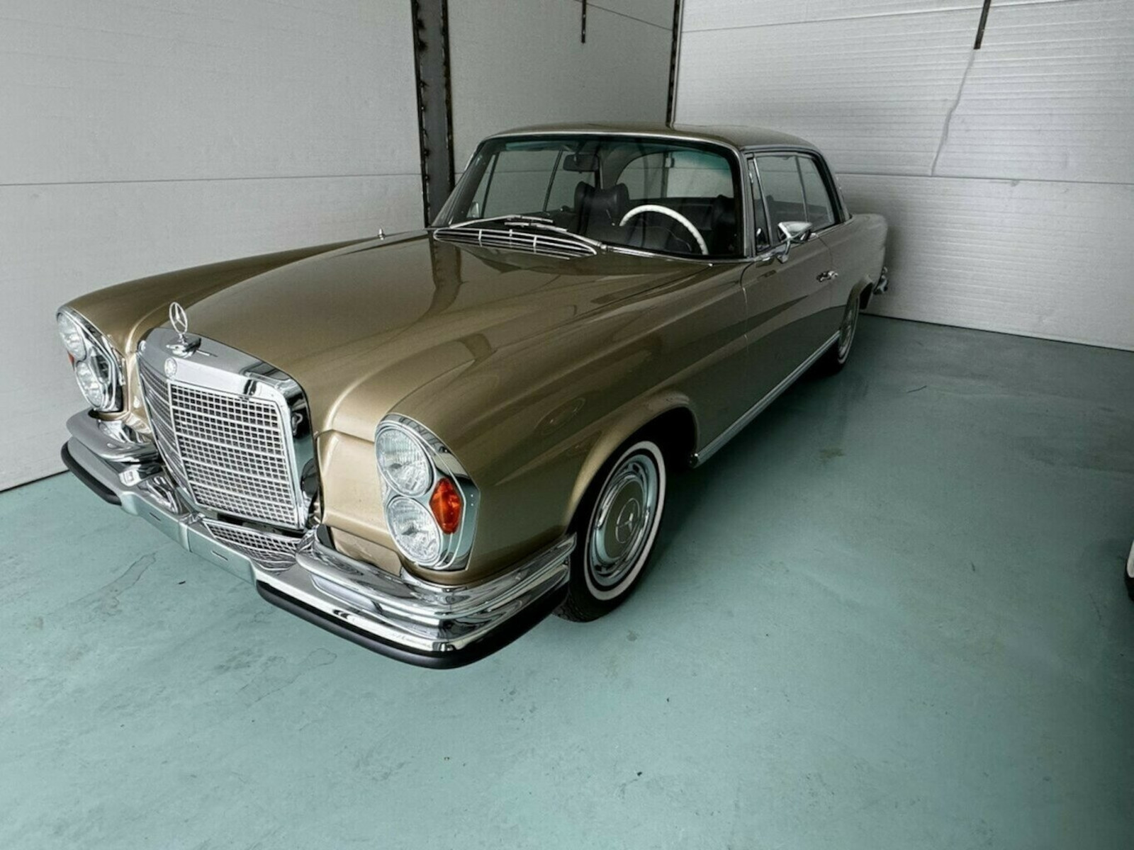 Mercedes-Benz 280