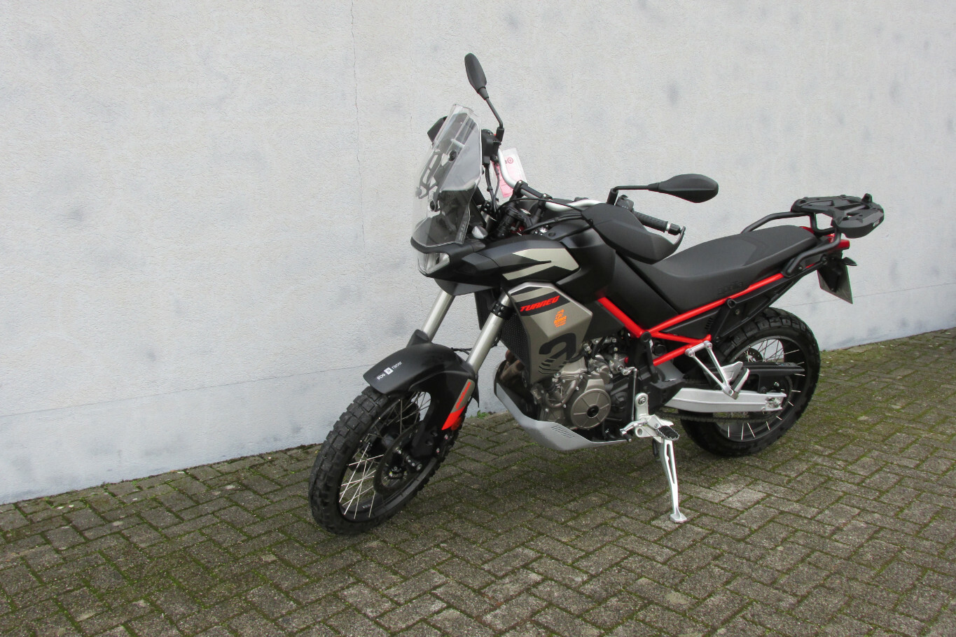 Aprilia Tuareg 660