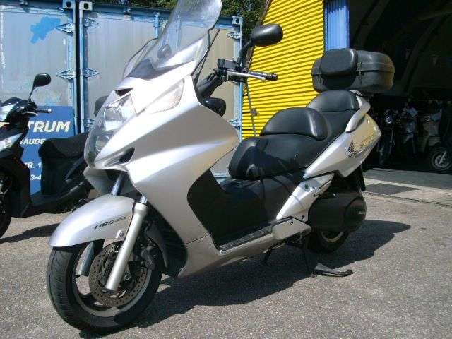 Honda Silver Wing 600 ABS Tüv 11.2025 Musikanlage