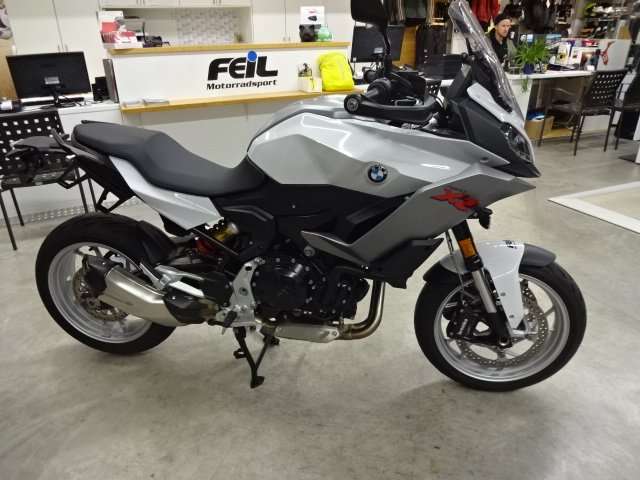 BMW F 900 XR