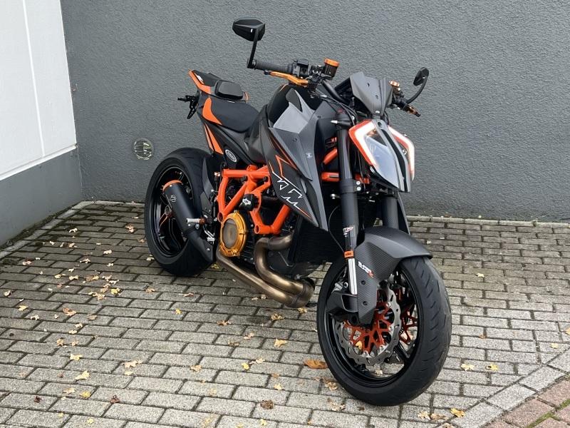 KTM 1290 Super Duke R