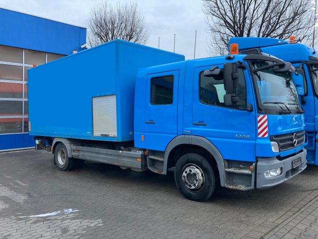 Mercedes-Benz Atego 1229 6 Sitze Koffer+Bühne+Webasto