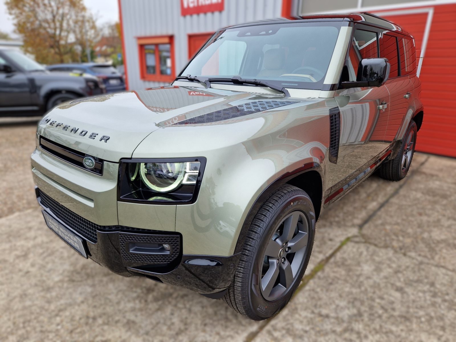 Land Rover Defender