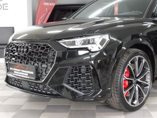 Audi RSQ3