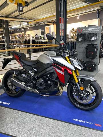 Suzuki GSX-S 1000 mit TZ 7.11.24 4 Jahre GA und Extras UVP 14317,-