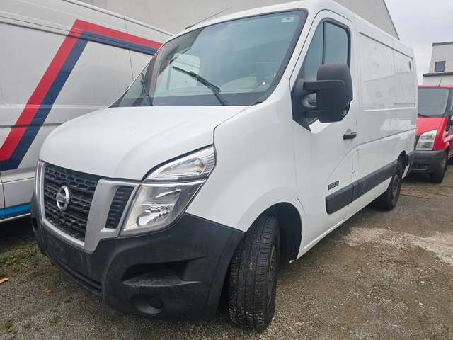 Nissan NV400