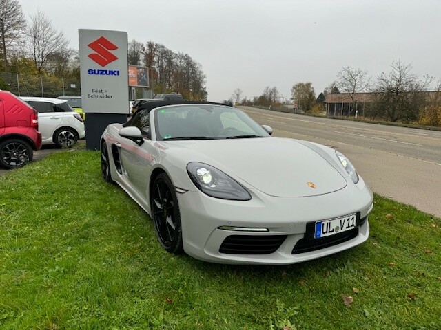 Porsche 718 Boxster