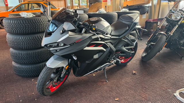 Motobi DL 125 Strada Sport