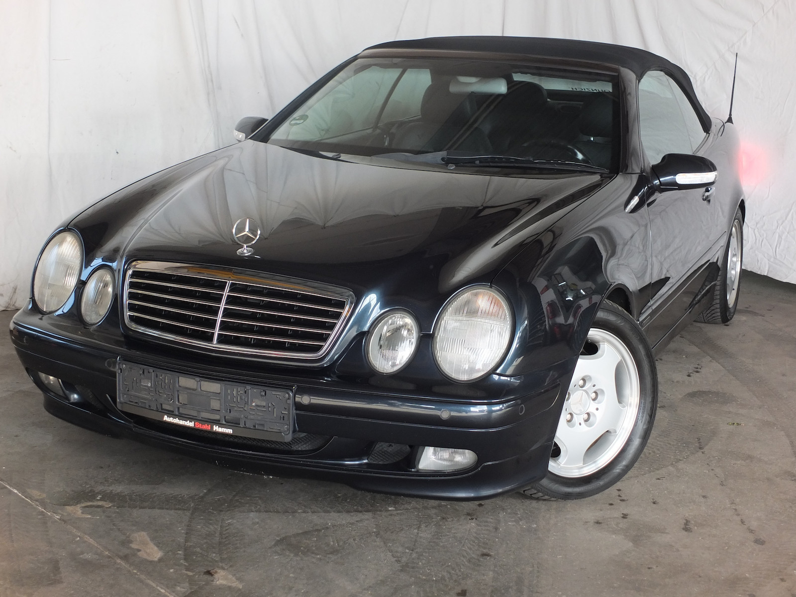 Mercedes-Benz CLK 230