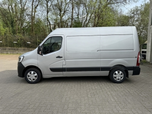 Renault Master L2H2 3,5t Automatik PDC Kamera neuwertig