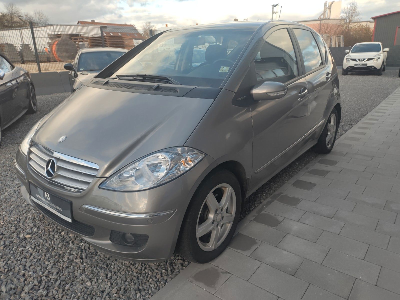 Mercedes-Benz A 200