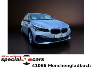 BMW 218 Active Tourer Automatik / PANO / LED / 1 Hd.