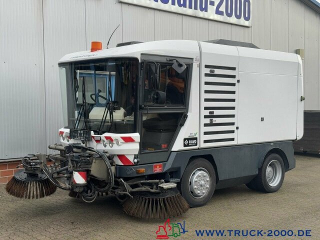 Sonstige Ravo 540 3 Besensystem Sweeper + Sprühen 50 Km/h