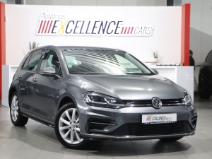 VW Golf VII 1.5 TSI HIGHLINE R-LINE SPORT / LED /