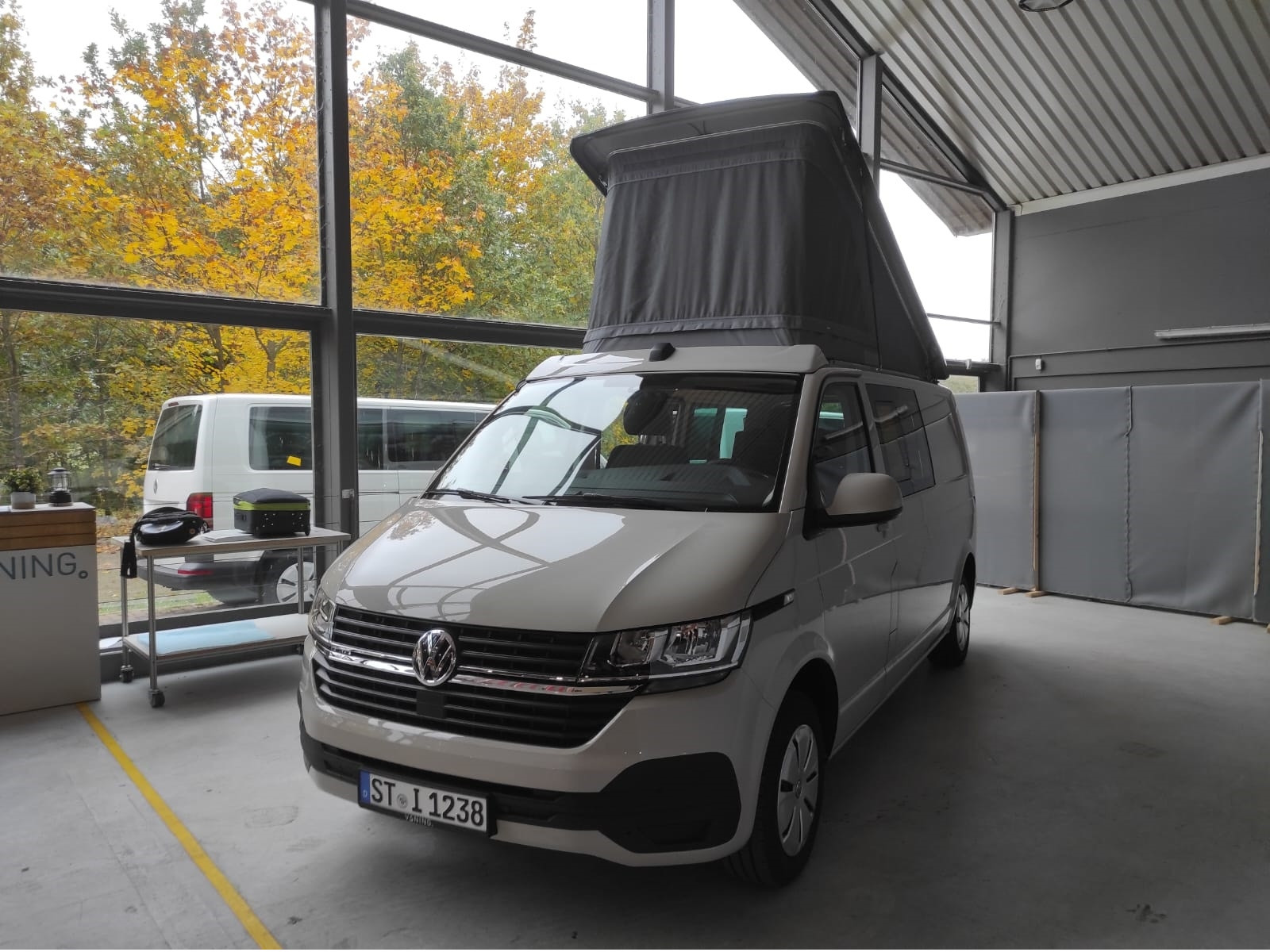 Volkswagen T6.1 LR 2,0 TDI 4 MOTION DSG INDIVIDUAL