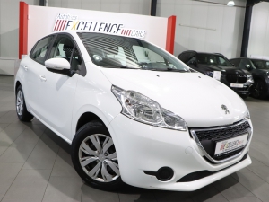 Peugeot 208 Active WHITE / 4-TR / GROES-DISPLAY /